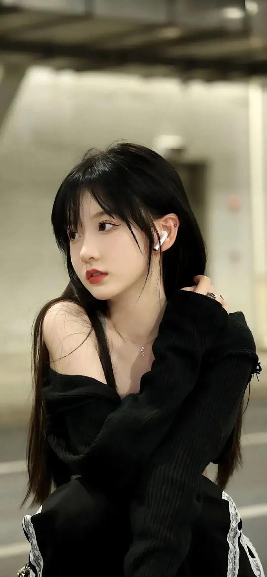 Beautiful Girl Friends