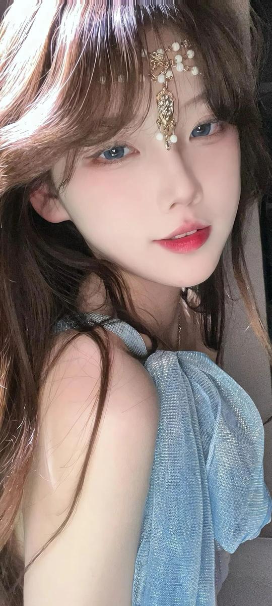 Beautiful Girl Friends