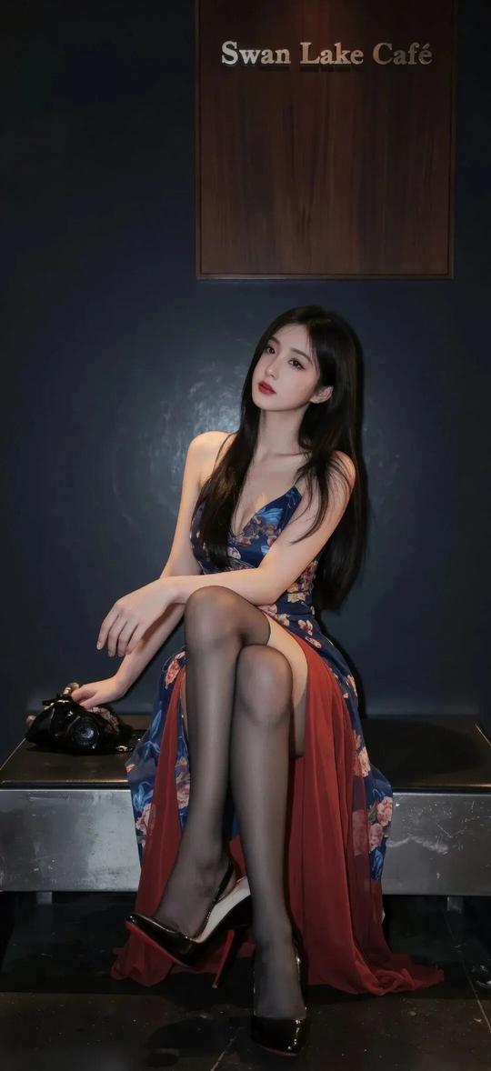 Beautiful Girl Friends